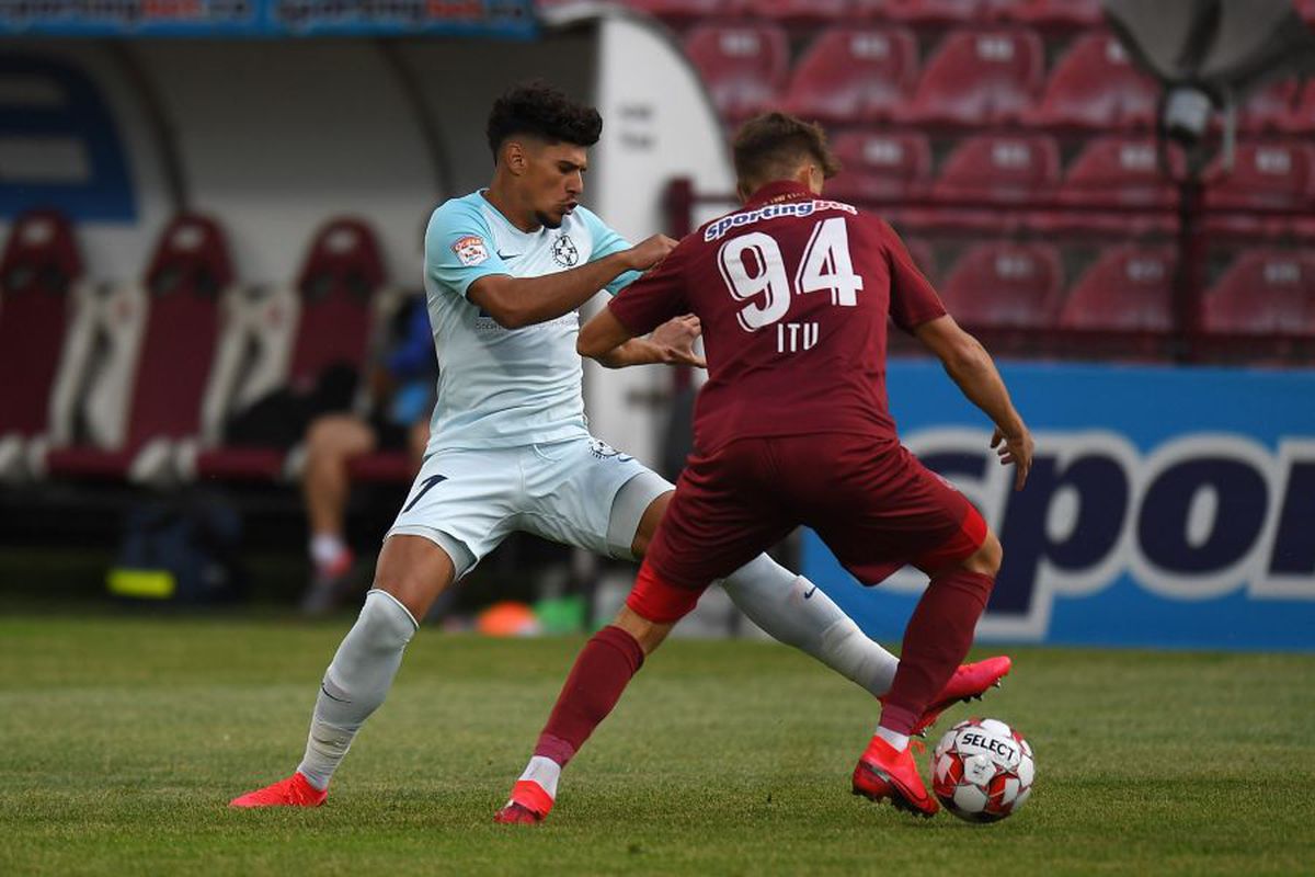 CFR CLUJ - FCSB 1-0. Gigi Becali recunoaște că a ordonat o schimbare: „Uită că e pe terenul de fotbal. Am luat țeapă cu el!”