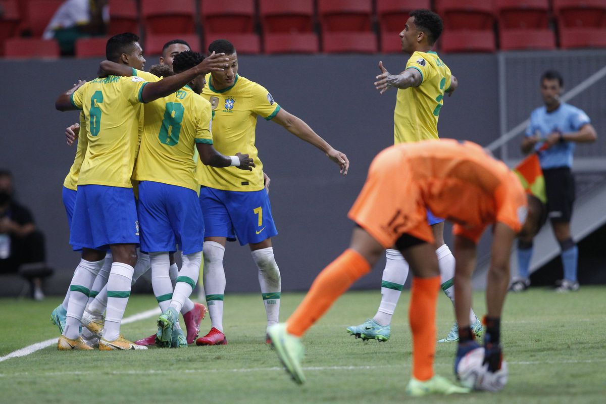 Neymar, tot mai aproape să doboare recordul legendarului Pele! Câte goluri îi mai trebuie starului brazilian