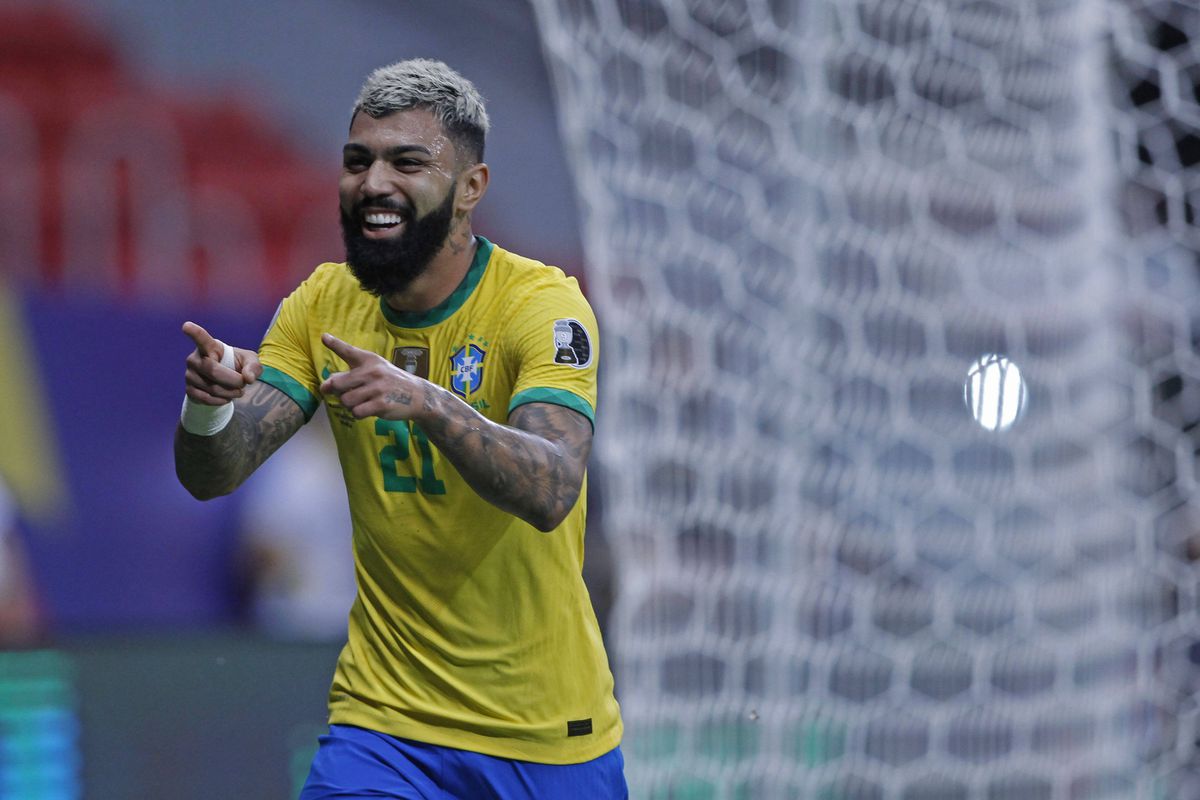 Neymar, tot mai aproape să doboare recordul legendarului Pele! Câte goluri îi mai trebuie starului brazilian