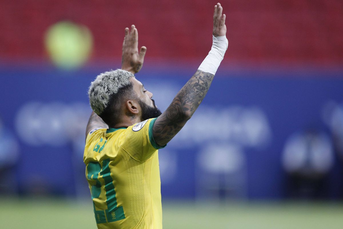 Neymar, tot mai aproape să doboare recordul legendarului Pele! Câte goluri îi mai trebuie starului brazilian
