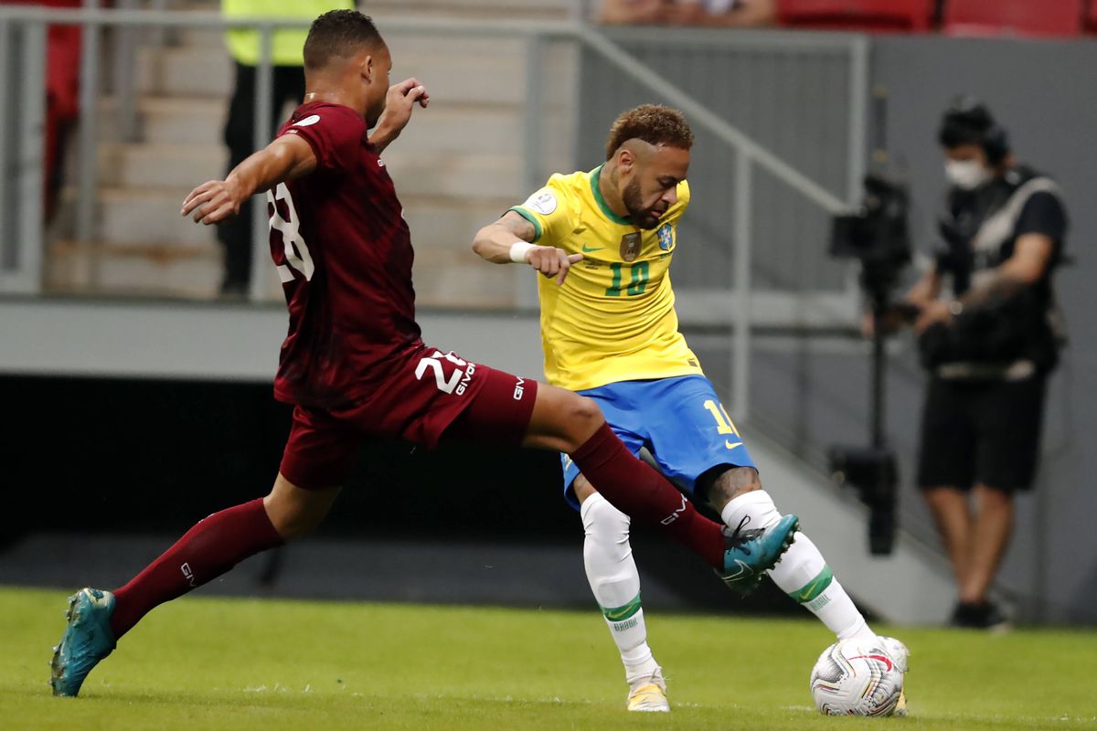 Neymar, tot mai aproape să doboare recordul legendarului Pele! Câte goluri îi mai trebuie starului brazilian