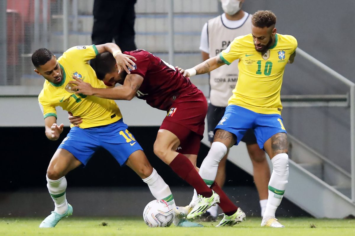 Neymar, tot mai aproape să doboare recordul legendarului Pele! Câte goluri îi mai trebuie starului brazilian