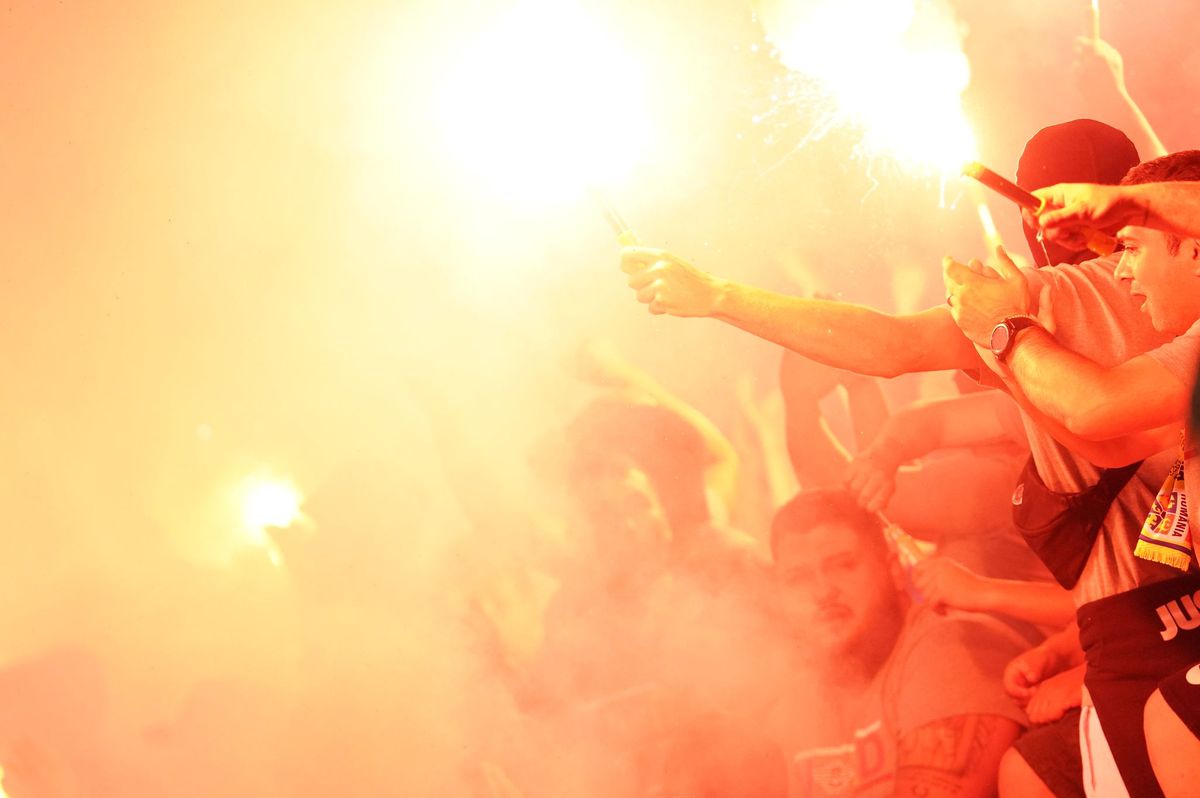 Edi Iordănescu a explodat pe bancă! „Tricolorii” s-au considerat nedreptățiți la două faze