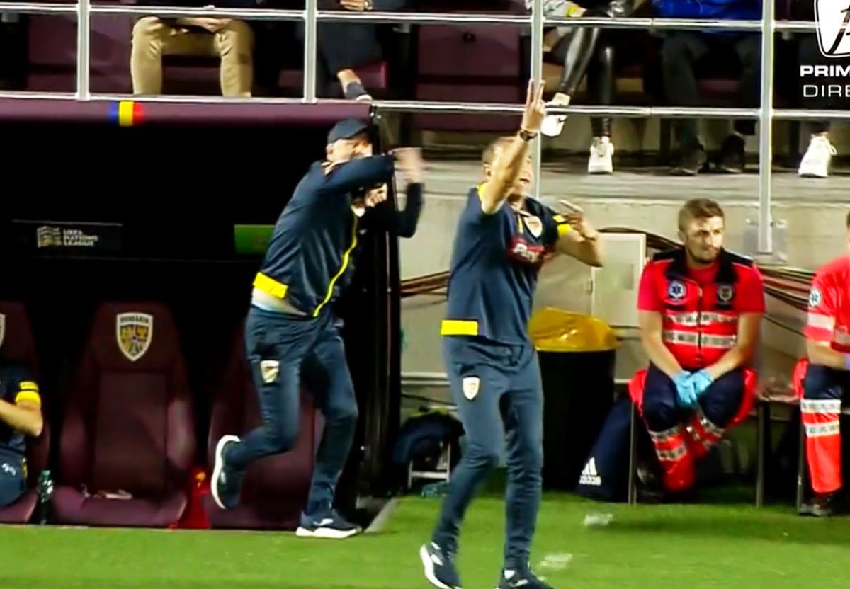 Ciuruiți din toate părțile! Un fost mare internațional amendează brambureala de la lot: „E o minciună! Nu faci asta dacă e atmosferă bună”