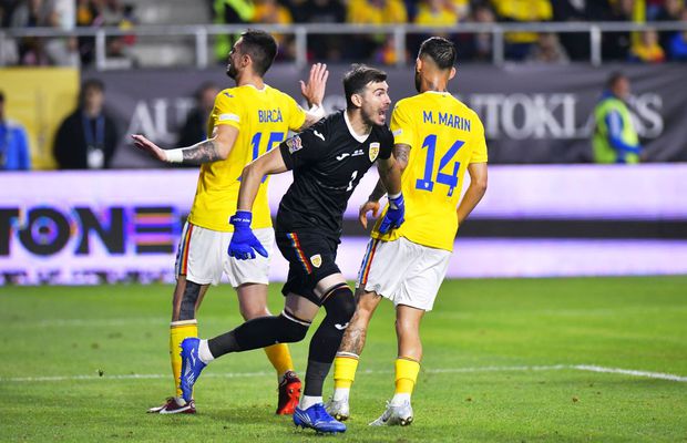 Și-a câștigat locul de titular în naționala lui Iordănescu, dar nu va putea juca în partida următoare, din deplasare, cu Finlanda
