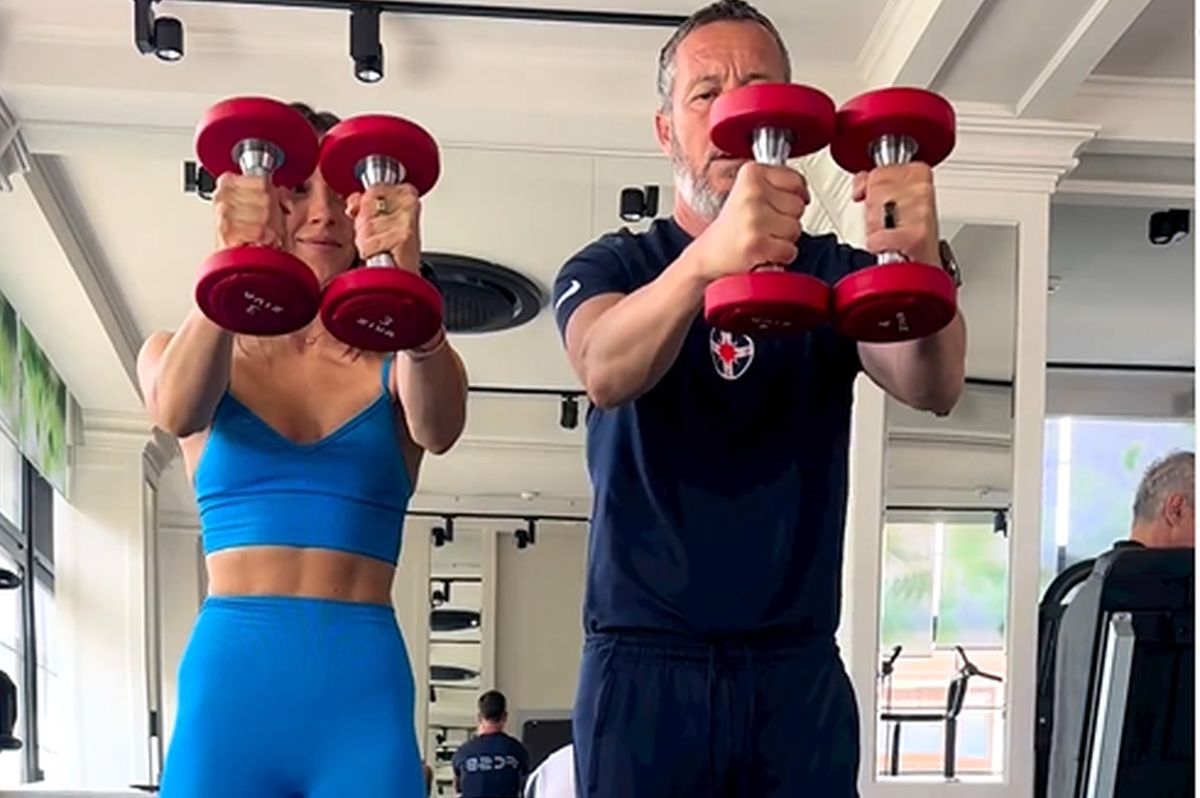 „Cum să te opui unui dictator” » Teodora, imagine virală cu Mihai Stoica