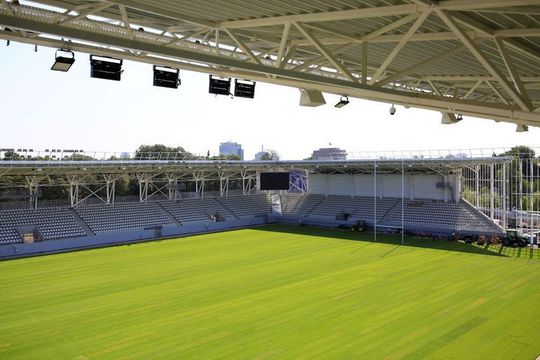 Stadionul „Arcul de Triumf”