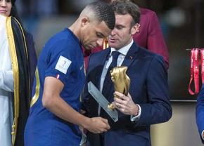 Macron a intrat în scenă: „Voi face presiuni ca Mbappe să rămână”