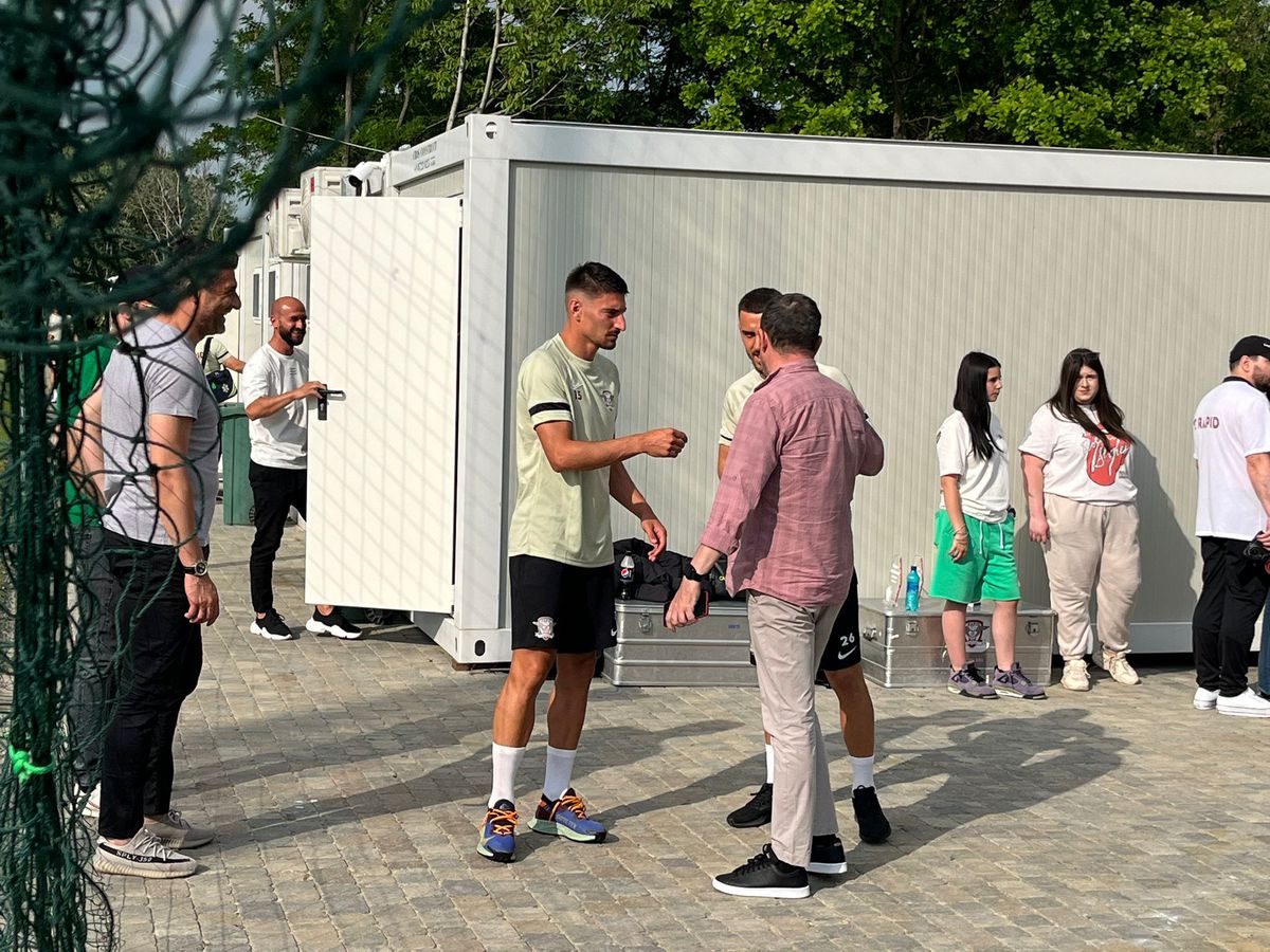 Rapid s-a reunit la baza Constructorul