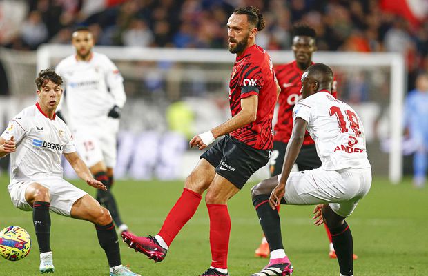 Povestea dramatică a unuia dintre adversarii din naționala Kosovo » Vedat Muriqi, golgheterul din La Liga crescut în război: „Soldații au intrat în casă și ne-au amenințat”