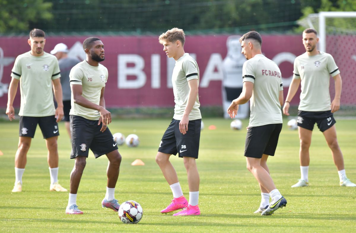 Rapid s-a reunit la baza Constructorul