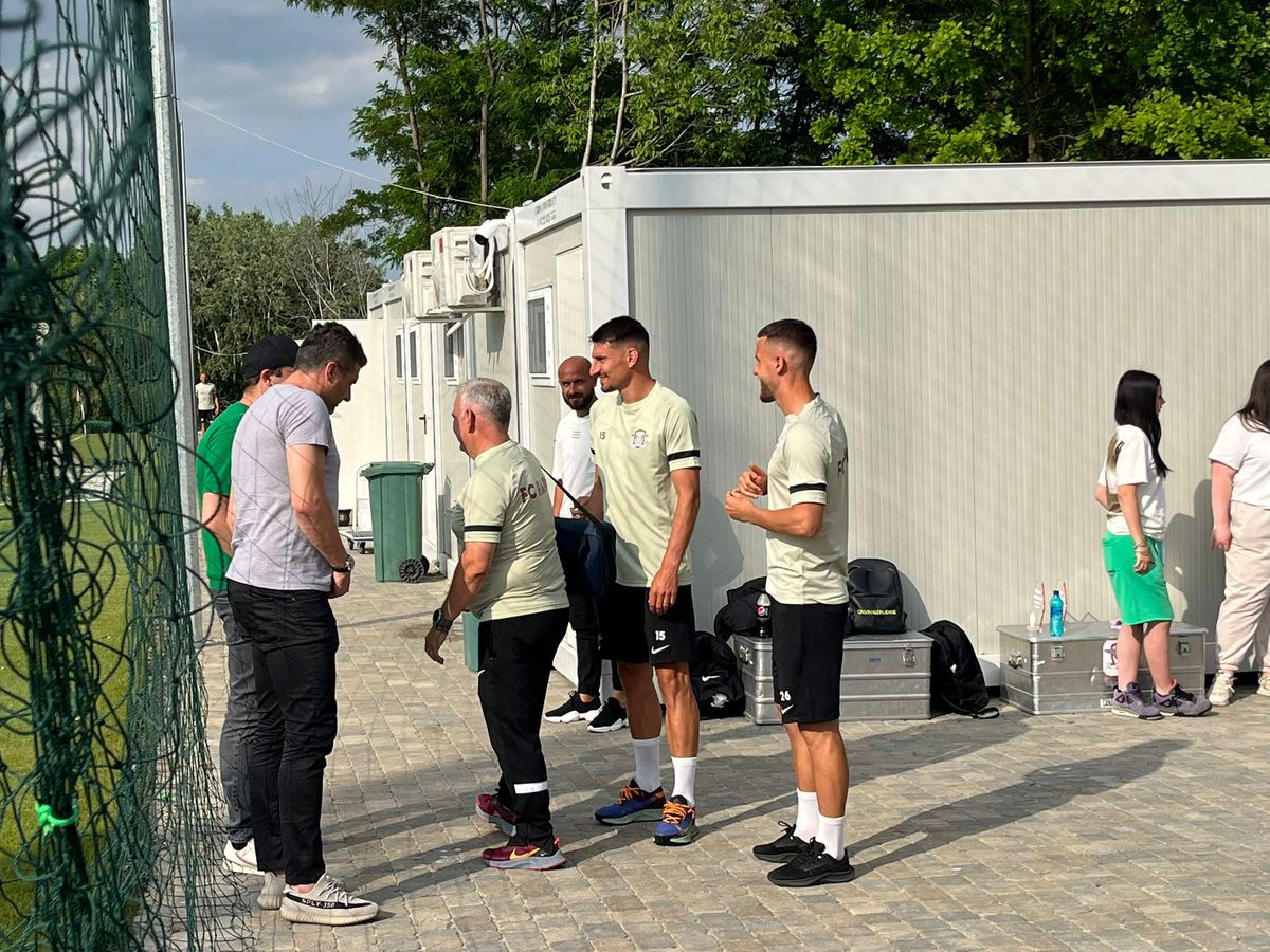 Rapid s-a reunit la baza Constructorul