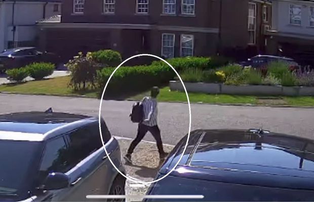 „Rușine de femeie!” » Fostul atacant al lui Arsenal acuză public o româncă: „Mi-a furat bijuterii de 470.000 de euro!”