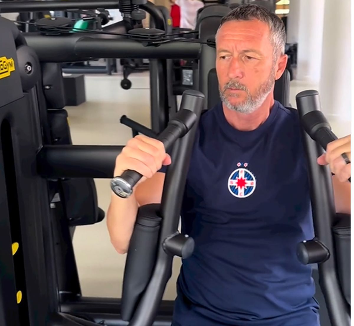 „Cum să te opui unui dictator” » Teodora, imagine virală cu Mihai Stoica