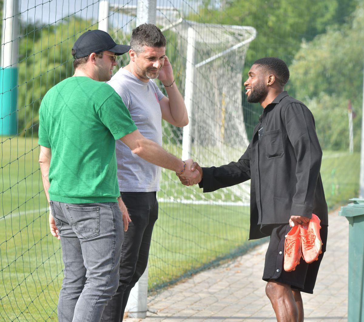 Oaidă, la reunirea Rapidului: „Mi se pare ironic, refuz să răspund” + „Voi săruta steagul”