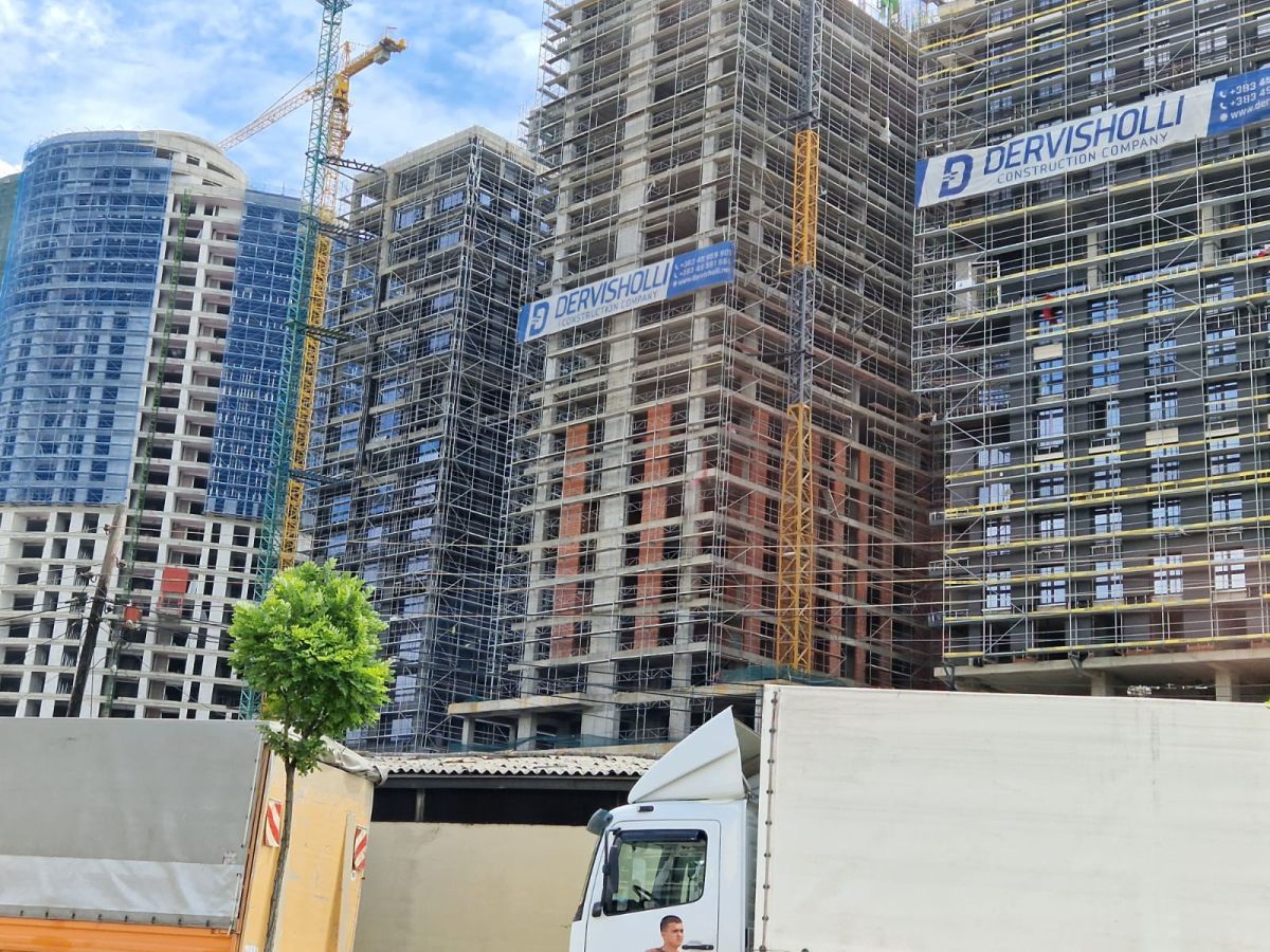 Trei țări într-una singură » Înainte de Kosovo - România, reporterul GSP a ajuns în locul pe care MAE ne-a sfătuit să îl evităm. De ce voia UEFA să mute meciul? Realitatea e cu totul alta