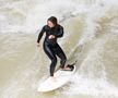 Surf în Englischer Garten FOTO: Ionuț Iordache (GSP)