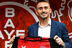 Aleix Garcia a semnat cu Bayer Leverkusen! Fostul jucător al lui Dinamo a primit un contract până-n 2029
