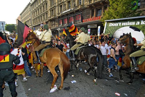 Huliganii au fost mai mereu o problemă la turneele finale / Foto: Imago