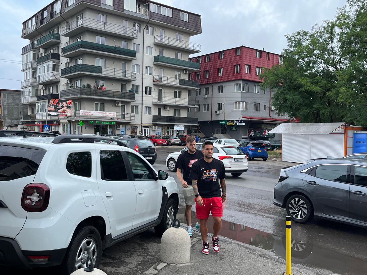 FCSB s-a reunit! Ce absențe are campioana, pe lângă jucătorii de la lot: a pierdut avionul și nu a fost prezent