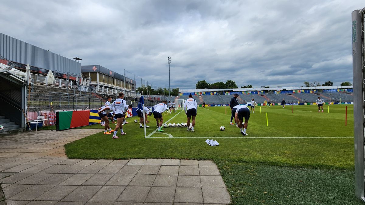 Agilitate, dexteritate, finalizare » „Tricolorii” pregătesc minuțios duelul cu Ucraina: „Așa, bravo Ianis!”