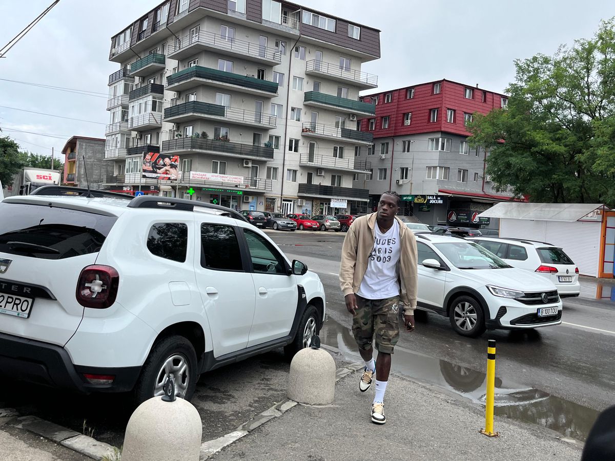 FCSB s-a reunit! Ce absențe are campioana, pe lângă jucătorii de la lot: a pierdut avionul și nu a fost prezent