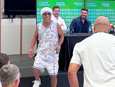 „Vrăjitorul” sfios a „topit” Clujul » După 24 de ore în România, Ronaldinho și-a spus primele impresii și a răspuns la întrebarea GSP: „Nici în cel mai îndrăzneț vis nu mă gândeam!”