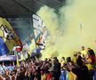 Fumigene aprinse de ultrașii de la Uniți sub tricolor la meciul Spania - România, de la Euro U21. Foto: Ionuț Iordache (GSP.RO)