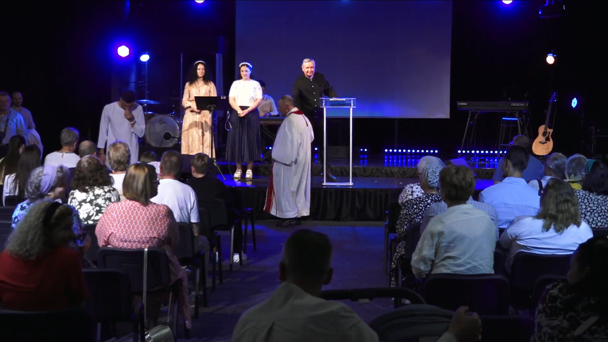 Vestea pe care Gigi Becali nu voia să o audă: campionul României cu FCSB a renunțat la ortodoxie » Imagini cu momentul „botezului”