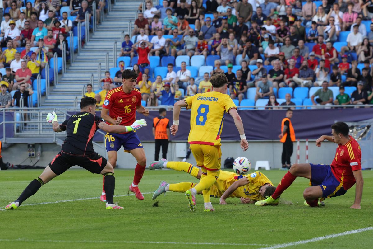 Fază controversată?! De ce nu a primit România U21 penalty în meciul cu Spania U21: tot stadionul a ERUPT