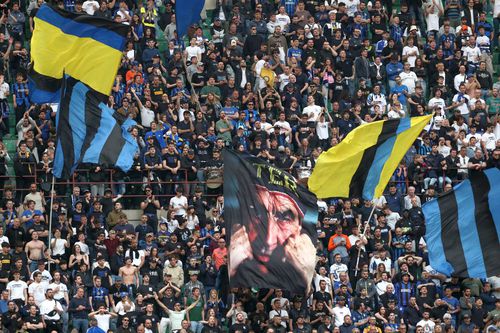 FOTO Ultrașii lui Inter, mesaj frontal pentru Cristi Chivu, înaintea debutului