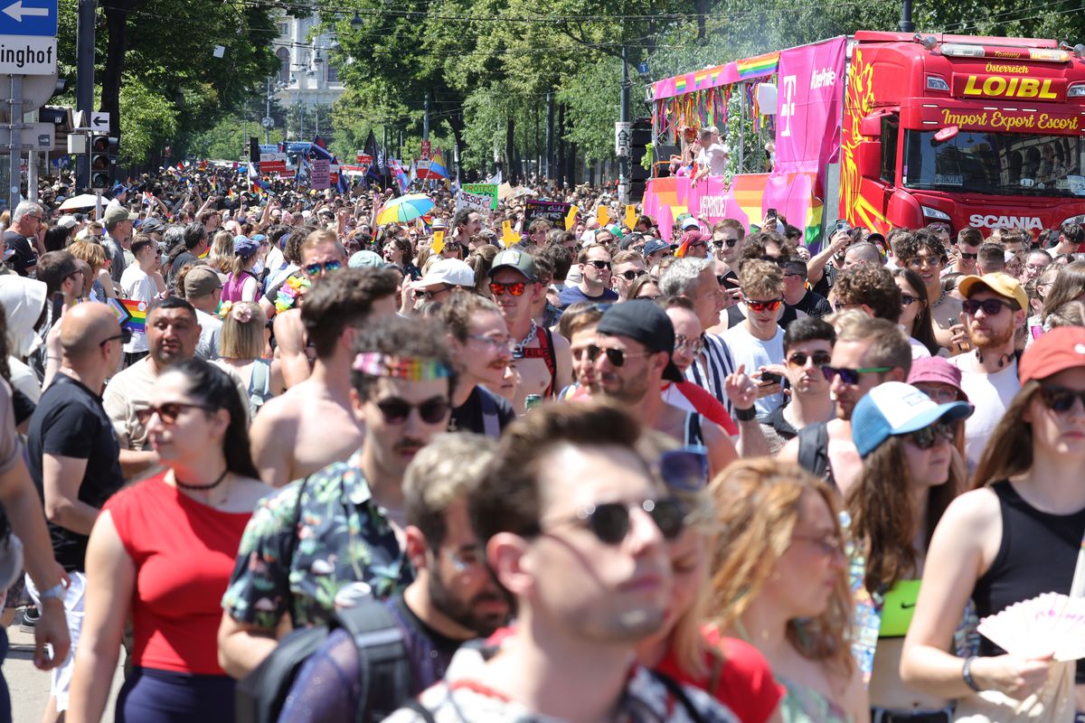 Parada gay Viena 2025 2