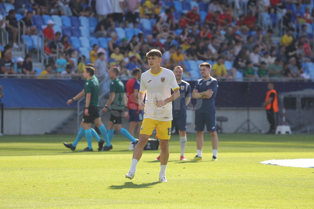 Mircea Lucescu a fost prezent la Spania U21 - România U21 și a răbufnit la final: „Ne-au furat şi tezaurul, ne fac în toate felurile”