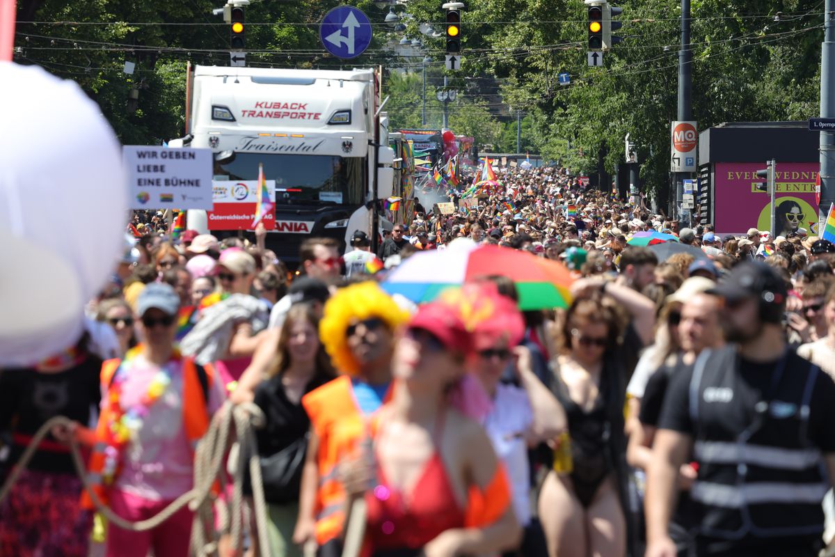 Parada gay Viena 2025 2