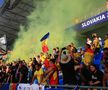 Fumigene aprinse de ultrașii de la Uniți sub tricolor la meciul Spania - România, de la Euro U21. Foto: Ionuț Iordache (GSP.RO)
