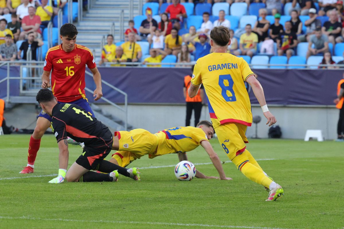 Fază controversată?! De ce nu a primit România U21 penalty în meciul cu Spania U21: tot stadionul a ERUPT