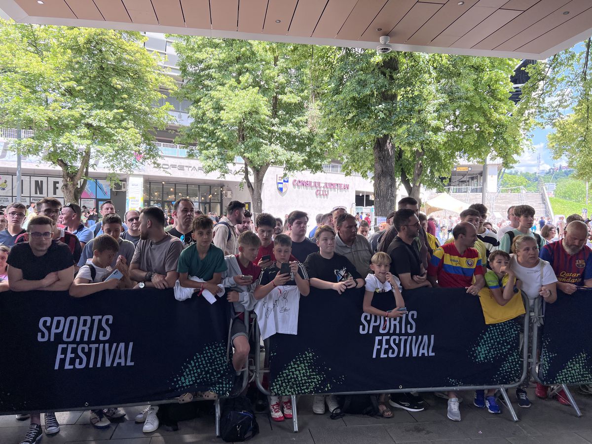 „Vrăjitorul” sfios a „topit” Clujul » După 24 de ore în România, Ronaldinho și-a spus primele impresii și a răspuns la întrebarea GSP: „Nici în cel mai îndrăzneț vis nu mă gândeam!”