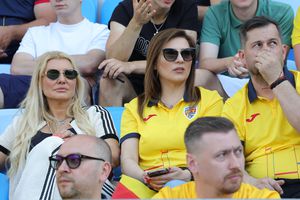 Prezență specială pentru Daniel Pancu în tribunele stadionului din Bratislava! Cine a venit să fie alături de selecționerul U21