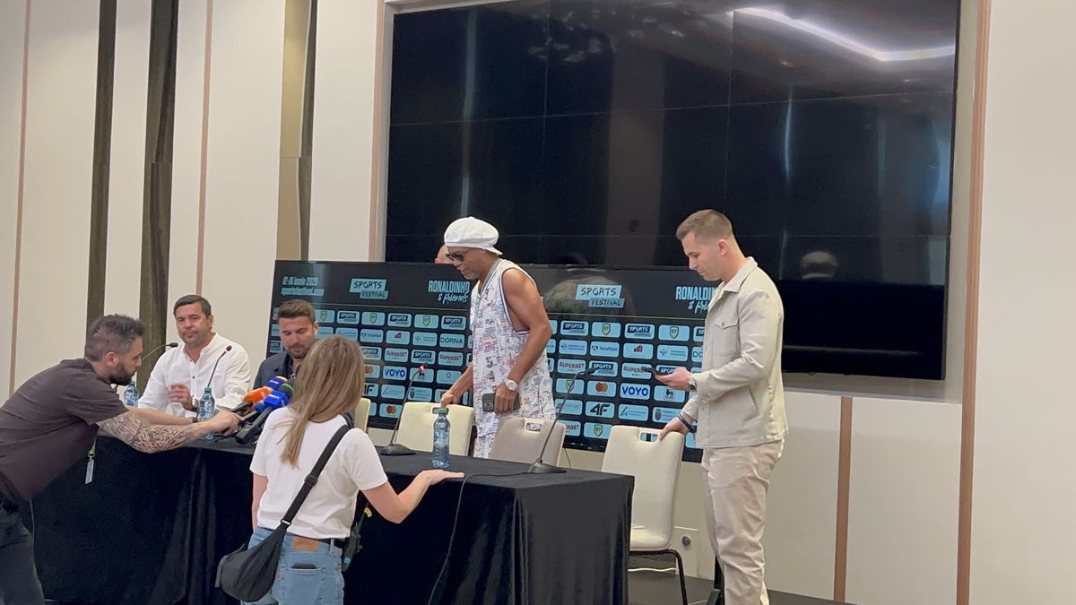 „Vrăjitorul” sfios a „topit” Clujul » După 24 de ore în România, Ronaldinho și-a spus primele impresii și a răspuns la întrebarea GSP: „Nici în cel mai îndrăzneț vis nu mă gândeam!”