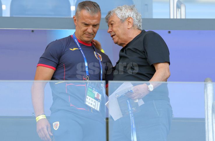 Daniel Pancu, ședință cu Mircea Lucescu înainte de Spania - România, de la Euro U21. Foto: Ionuț Iordache (GSP.RO)