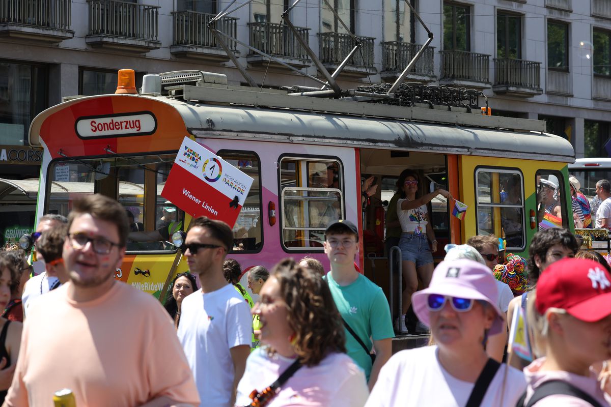 Parada gay Viena 2025 1