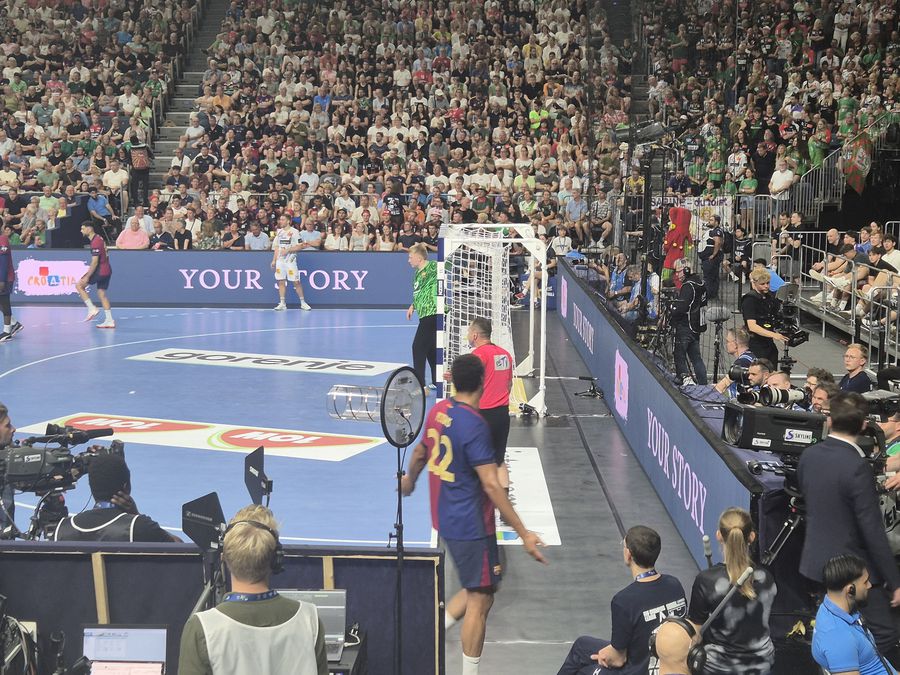 Petrus, eliminat Catedrală nouă în Koln! Cum a arătat o zi cu prezență-record la Final Four-ul Ligii Campionilor
