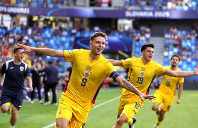 Louis Munteanu i-a cucerit » Mundo Deportivo titrează: „Două cluburi pe urmele românului! Totuși, e o MARE problemă”