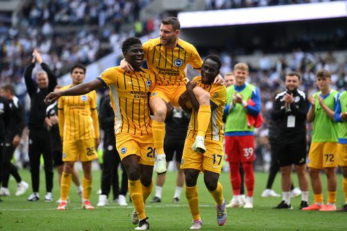 OFICIAL Până la 40 de ani! Deși nu i se mai dădea vreo șansă, fostul fotbalist de la Liverpool și Manchester City a semnat un nou contract