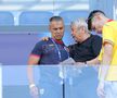 Daniel Pancu, ședință cu Mircea Lucescu înainte de Spania - România, de la Euro U21. Foto: Ionuț Iordache (GSP.RO)