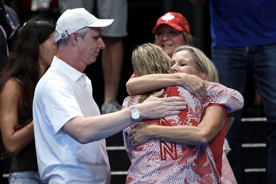 Cine este înotătoarea care a stabilit 3 noi recorduri mondiale într-o săptămână » De la Michael Phelps nu s-a mai întâmplat o asemenea performanță