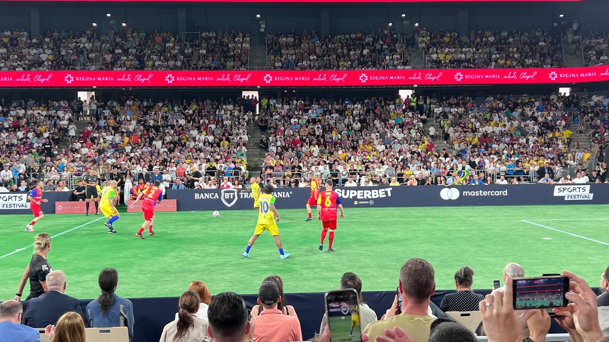 Ronaldinho și prietenii, pregătiți de spectacol în BTarena