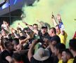 Fumigene aprinse de ultrașii de la Uniți sub tricolor la meciul Spania - România, de la Euro U21. Foto: Ionuț Iordache (GSP.RO)