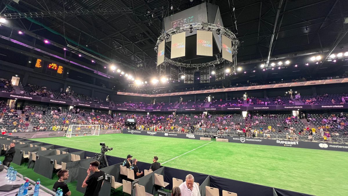 Ronaldinho și prietenii, pregătiți de spectacol în BTarena