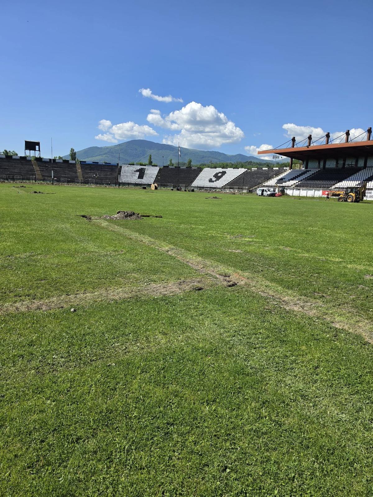 Lucrări la stadionul din Petroșani